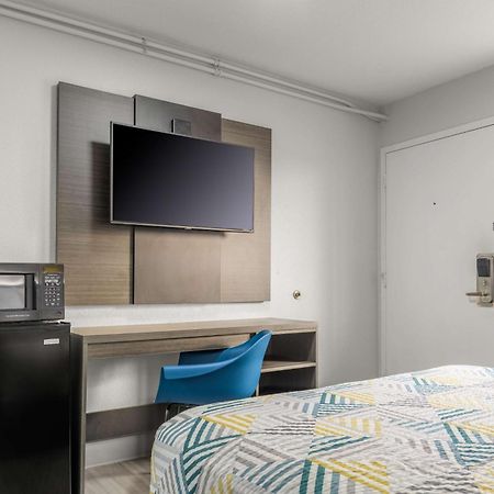 Home 6 Motel توبيكا المظهر الخارجي الصورة