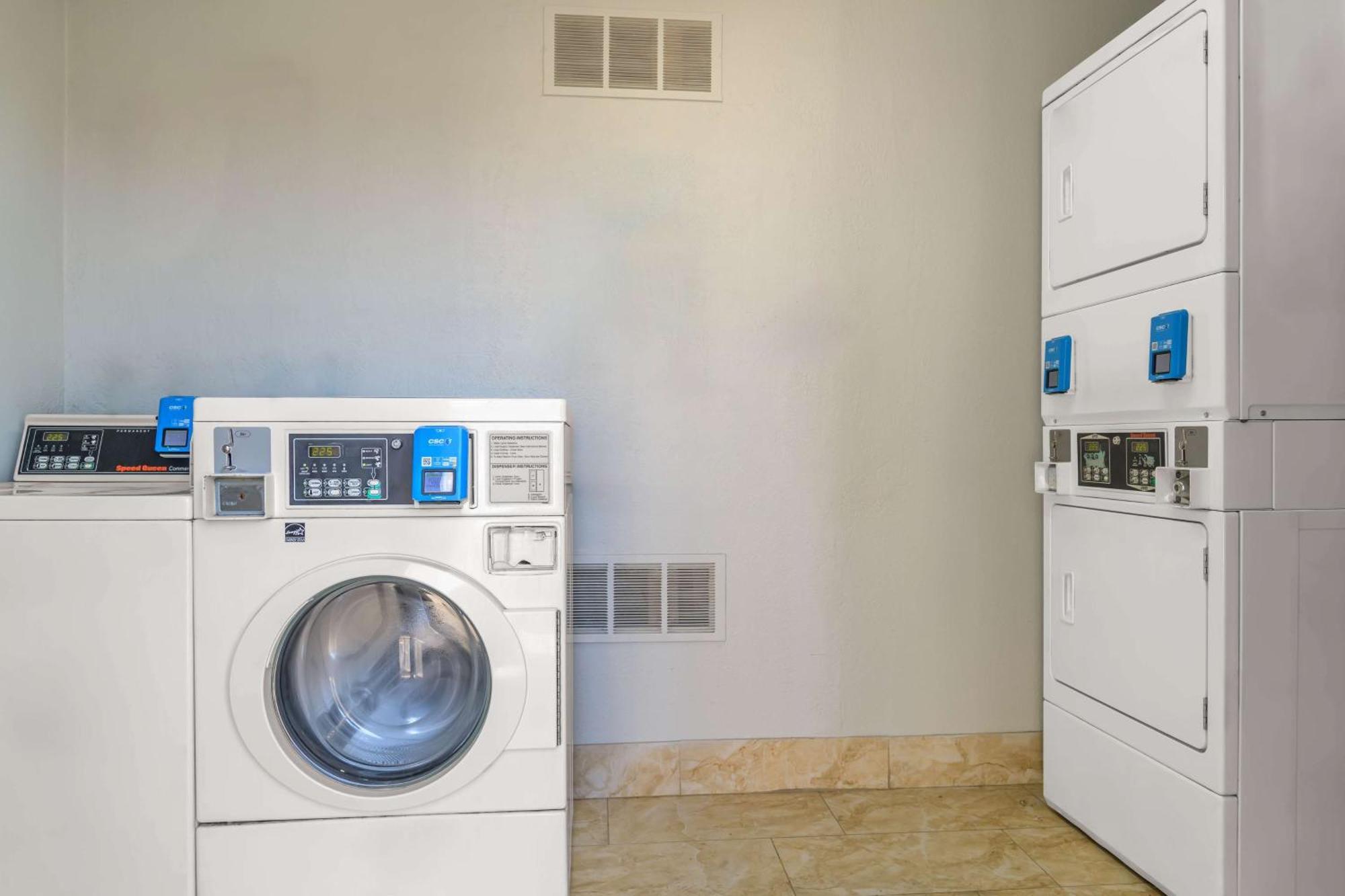 Home 6 Motel توبيكا المظهر الخارجي الصورة