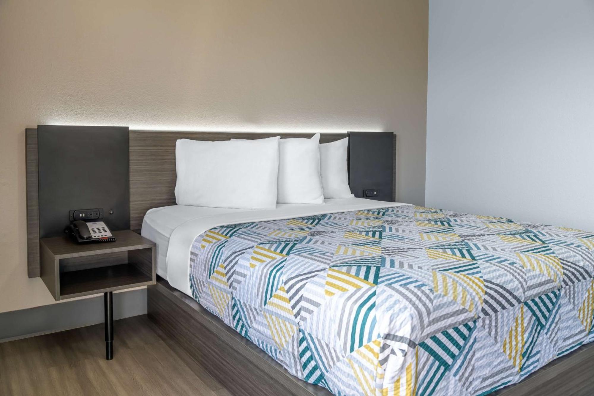 Home 6 Motel توبيكا المظهر الخارجي الصورة