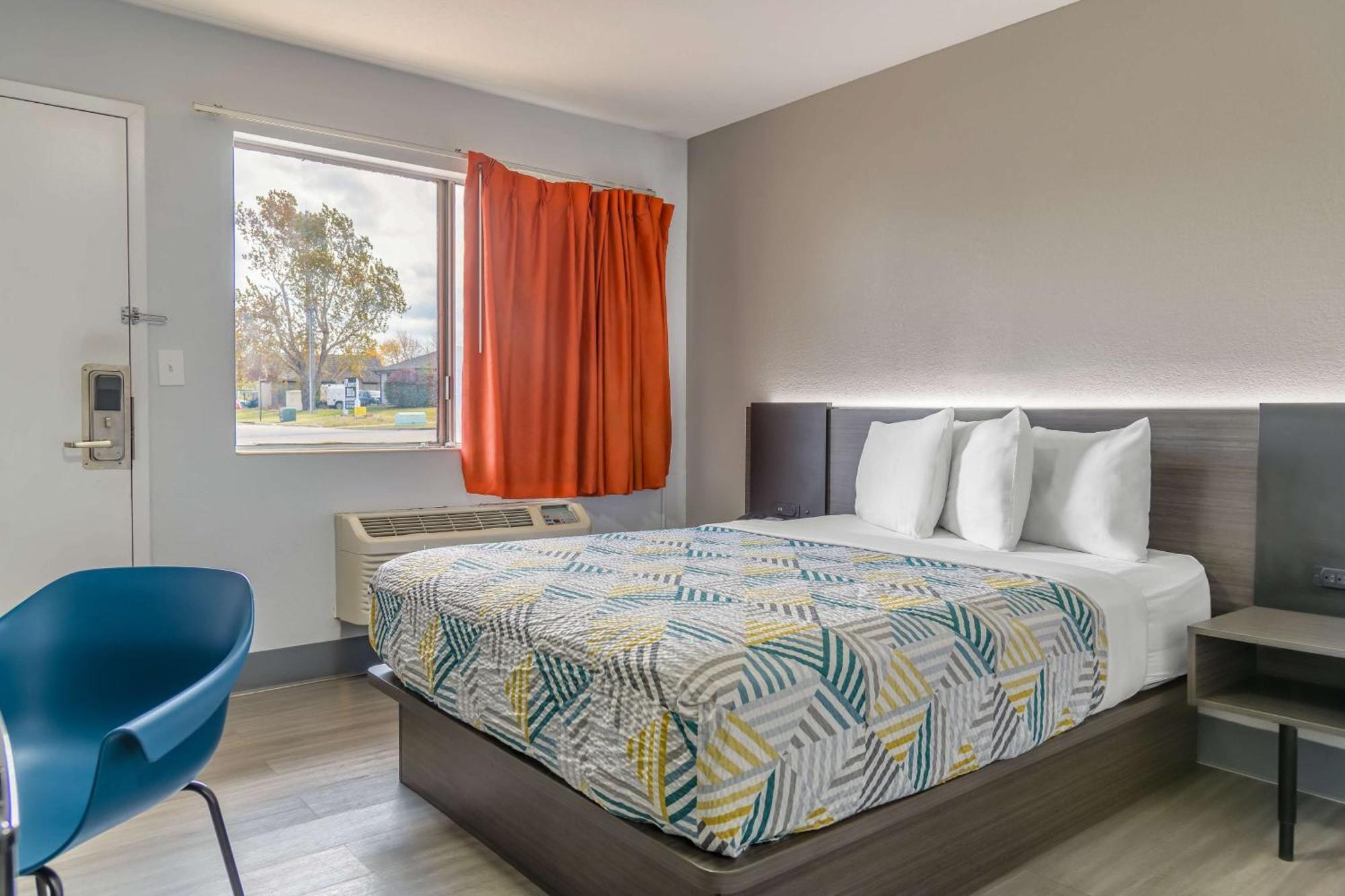 Home 6 Motel توبيكا المظهر الخارجي الصورة