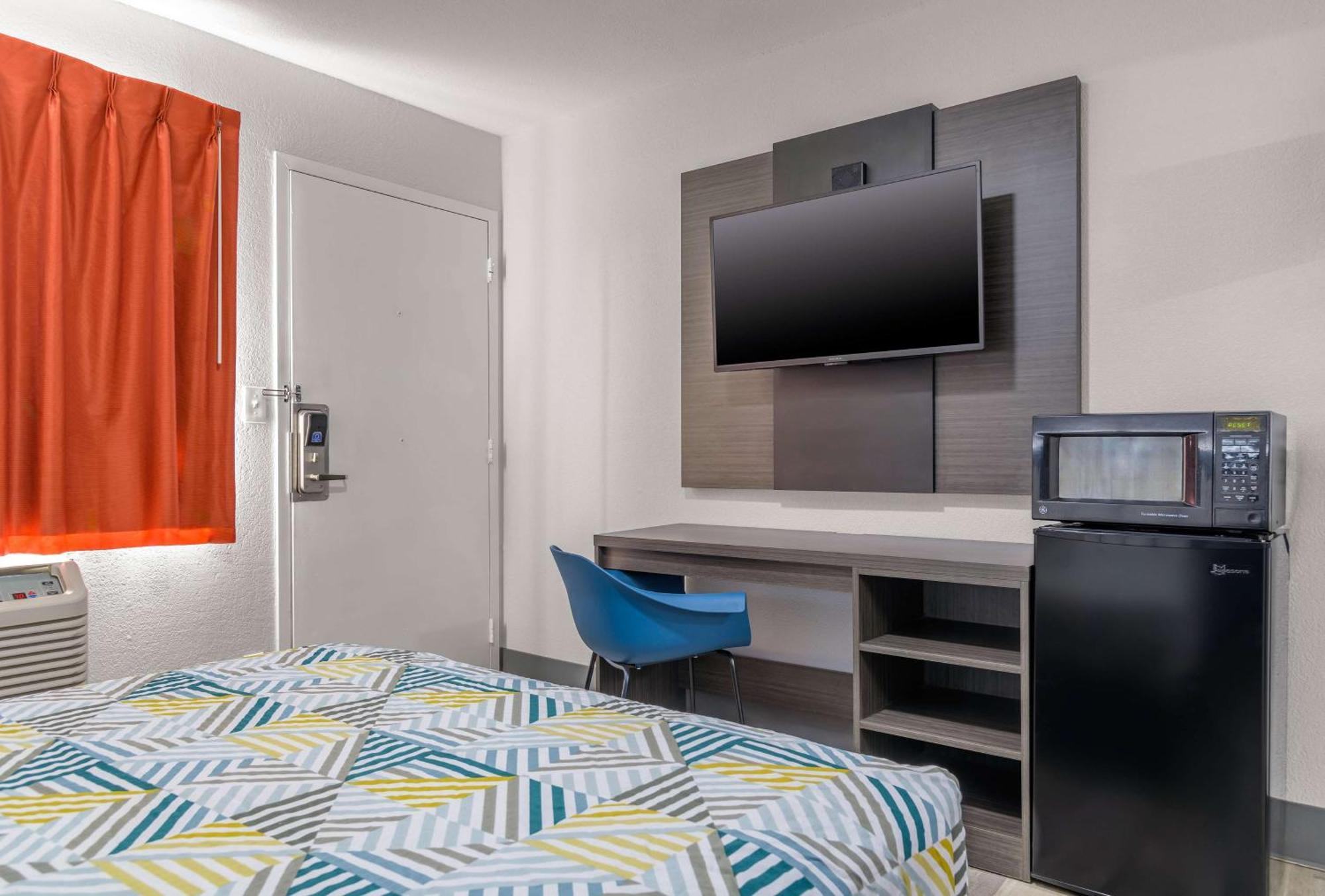 Home 6 Motel توبيكا المظهر الخارجي الصورة