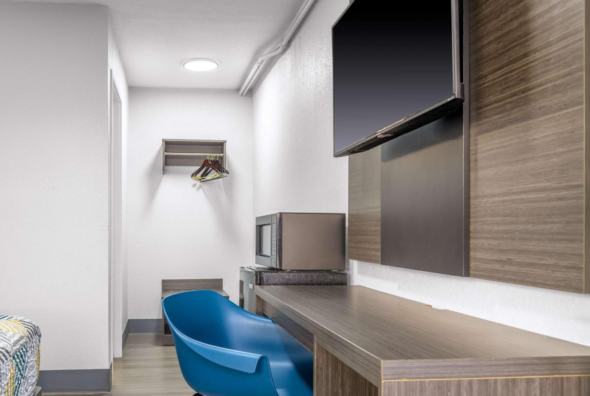 Home 6 Motel توبيكا المظهر الخارجي الصورة
