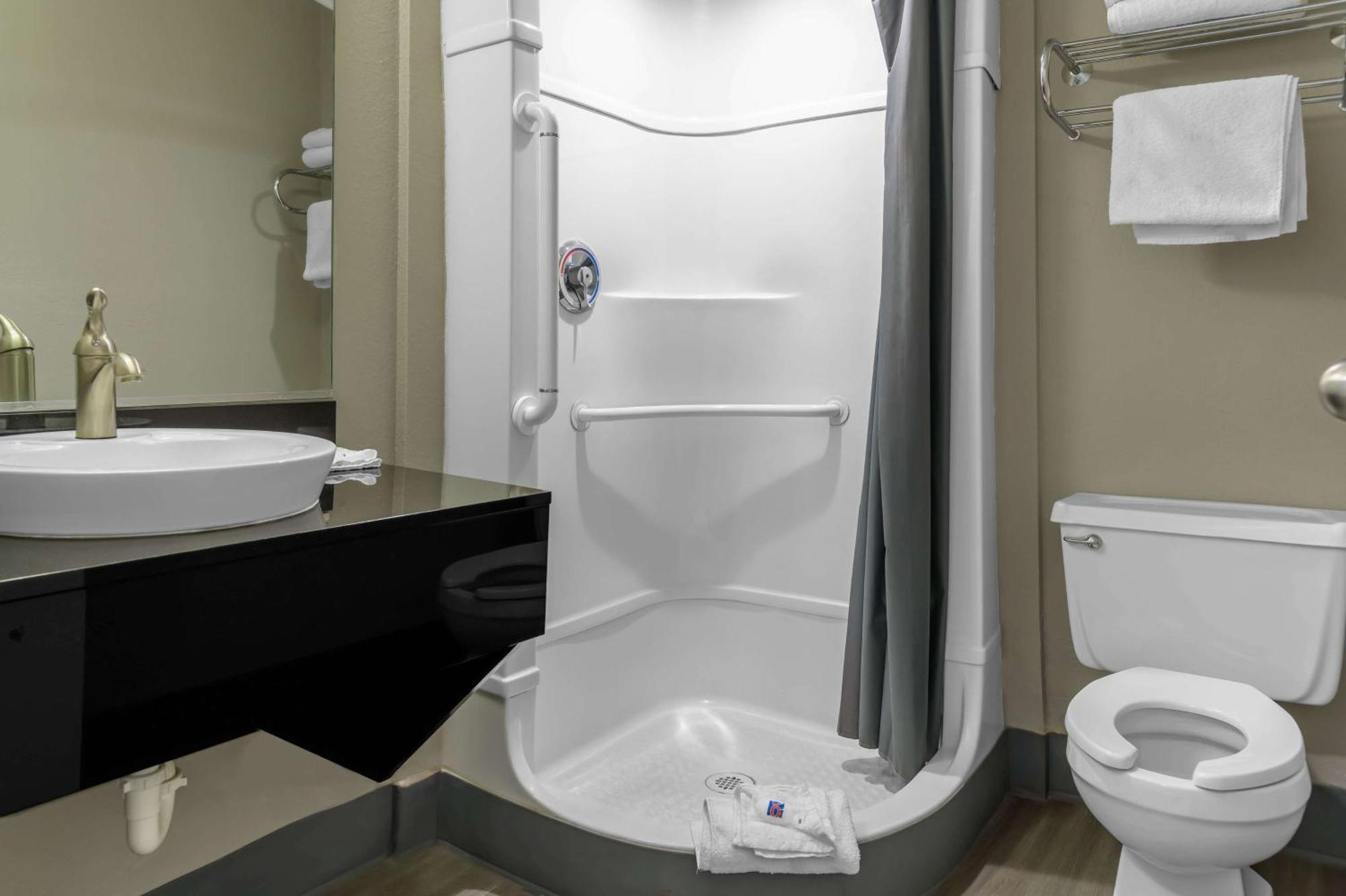 Home 6 Motel توبيكا المظهر الخارجي الصورة