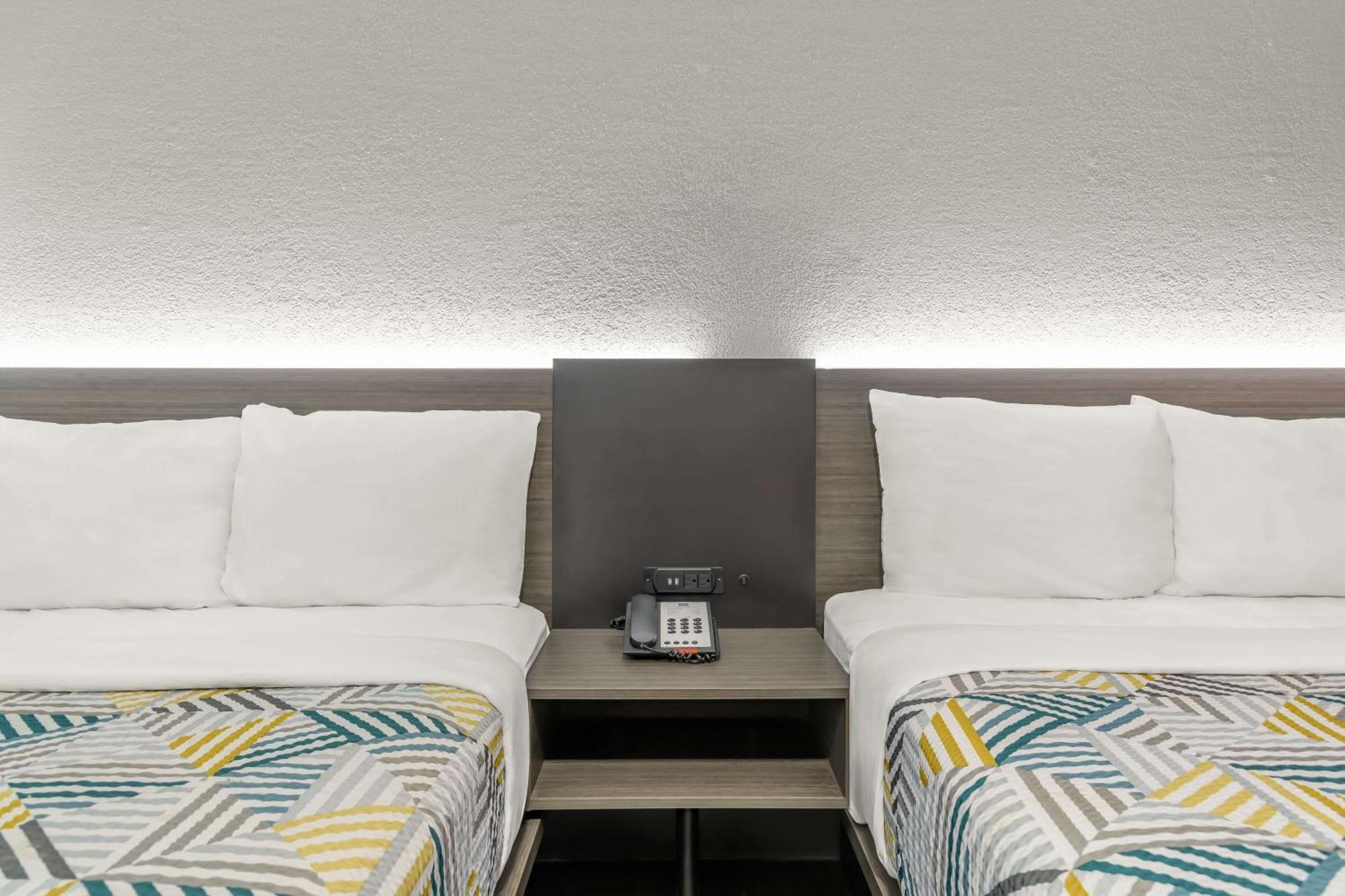 Home 6 Motel توبيكا المظهر الخارجي الصورة