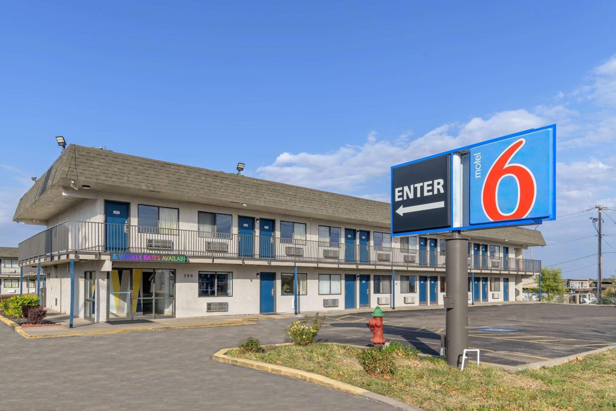 Home 6 Motel توبيكا المظهر الخارجي الصورة