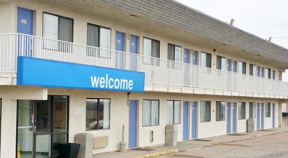 Home 6 Motel توبيكا المظهر الخارجي الصورة